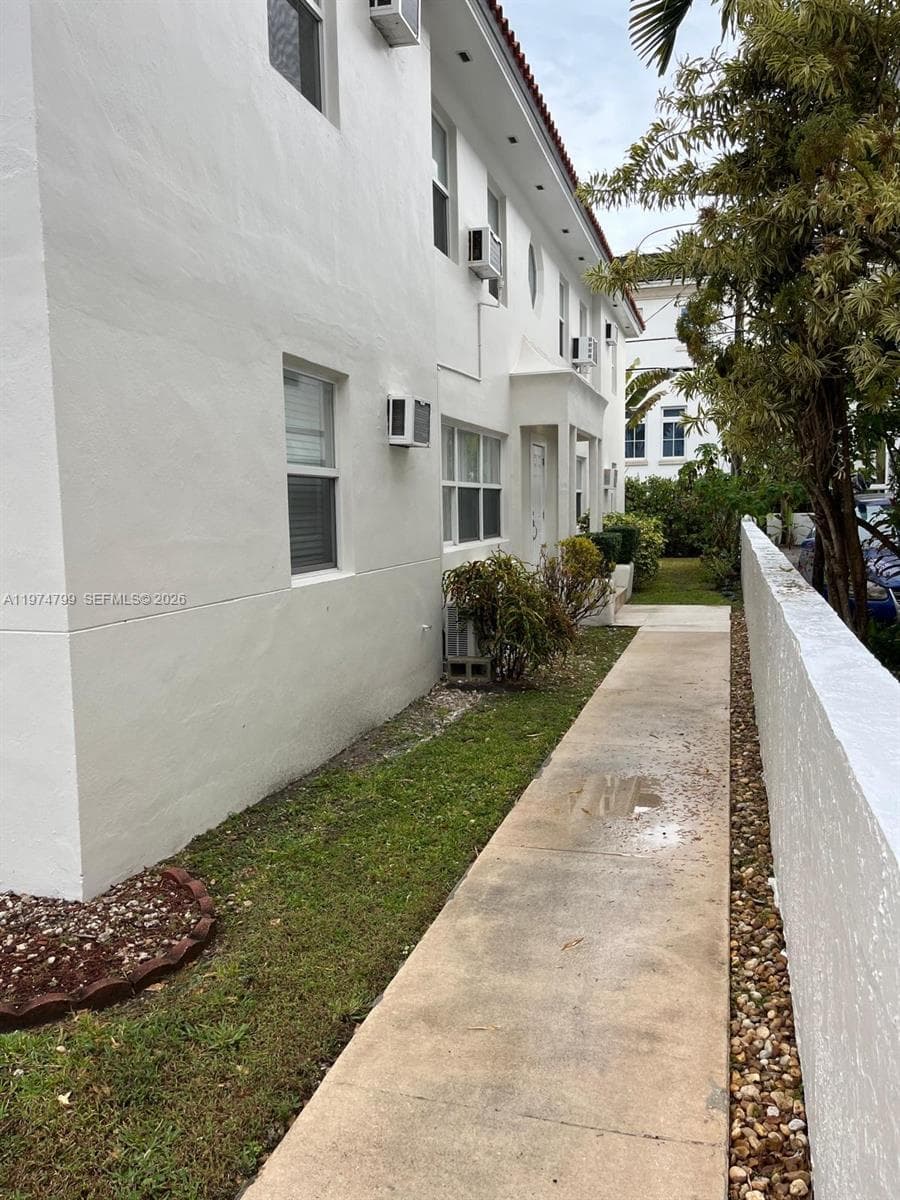 510 Santander Ave # 1, Coral Gables FL 33134 — 4