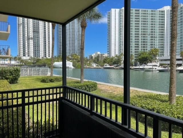 220 Kings Point Dr # 103, Sunny Isles Beach FL 33160 — 9