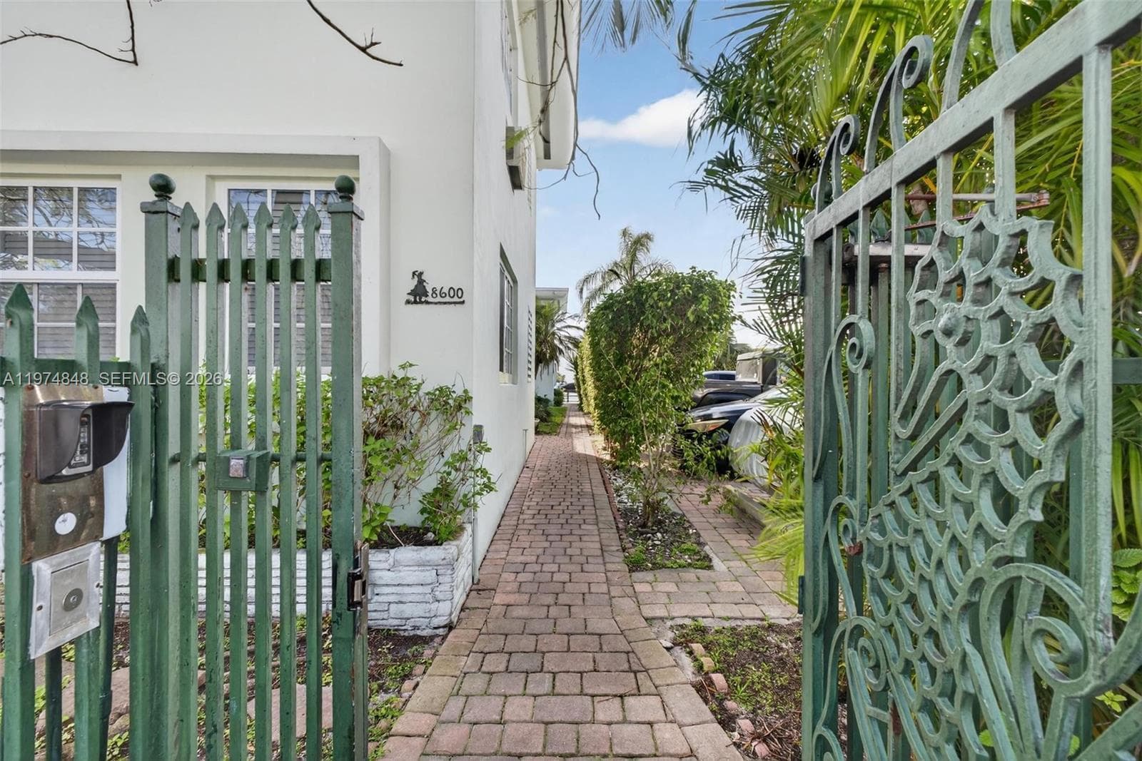 8600 Byron Ave # 9, Miami Beach FL 33141 — 29