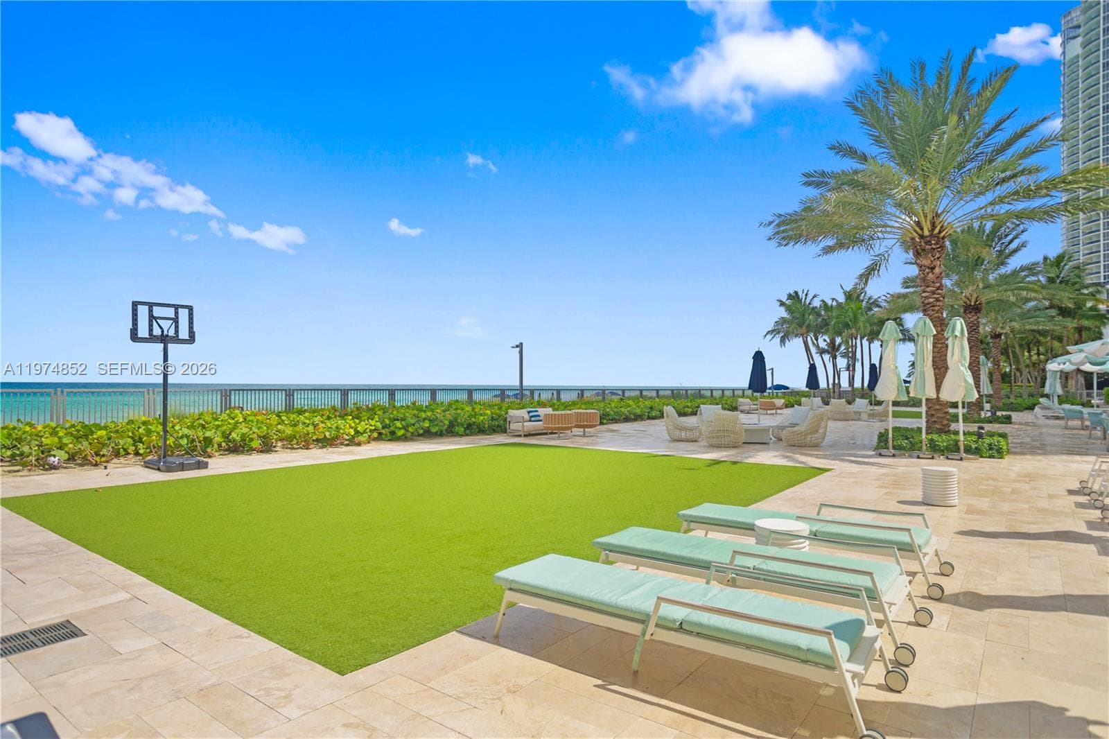 16051 Collins Ave # 3202, Sunny Isles Beach FL 33160 — 33