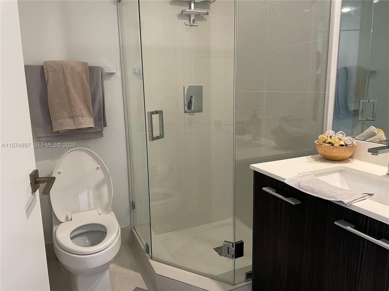 45 SW 9th St # 1206, Miami FL 33130 — 15
