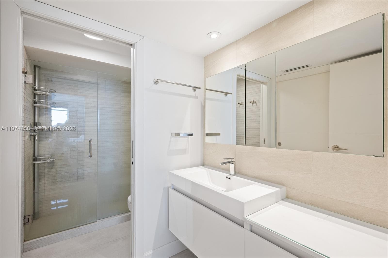 2333 Brickell Ave # 1909, Miami FL 33129 — 15