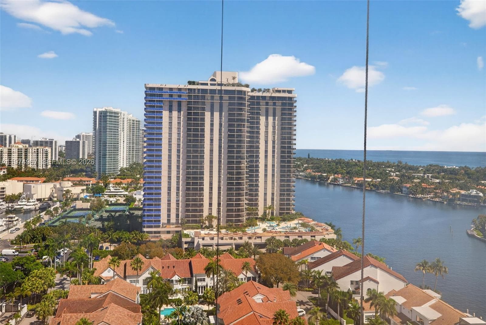 19355 Turnberry Way # 17C, Aventura FL 33180 — 2