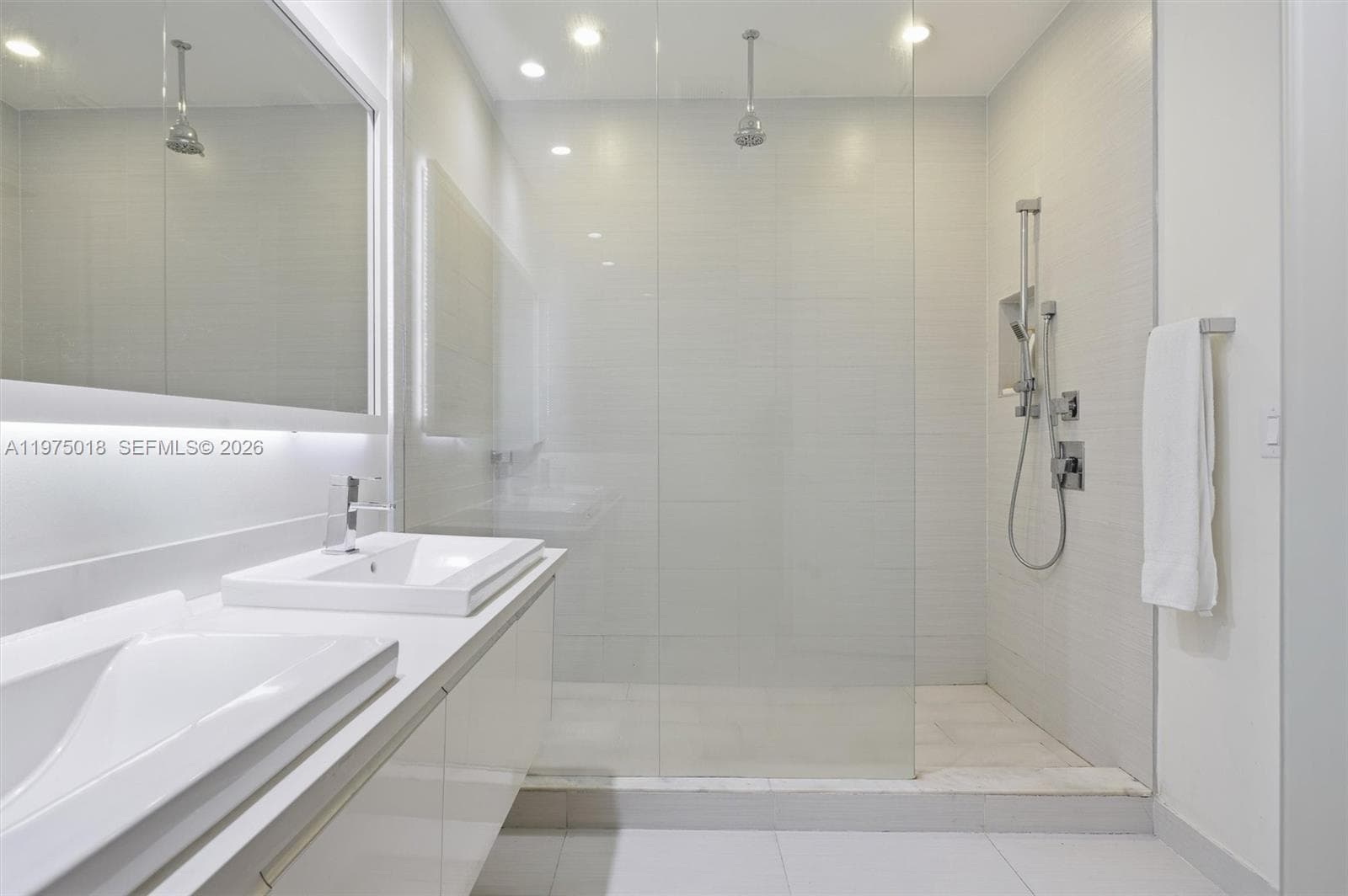 6671 NW 105th Pl # 6671, Doral FL 33178 — 24