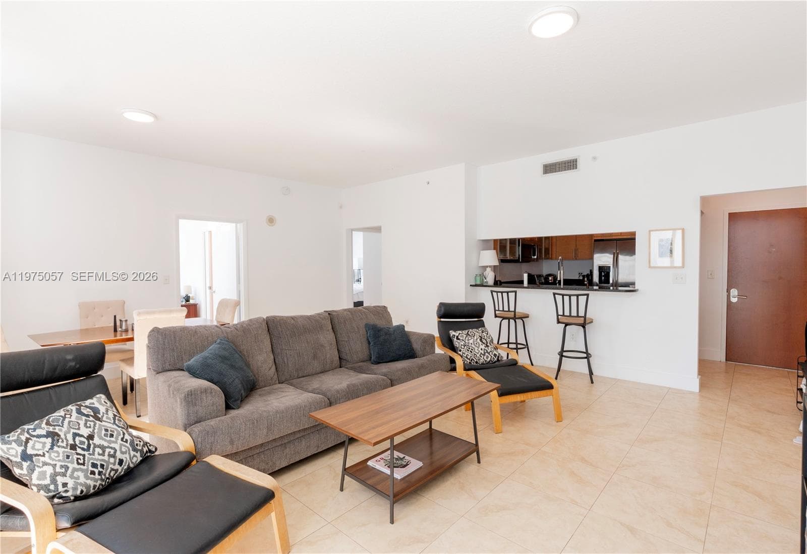 31 SE 5th St # 4121, Miami FL 33131 — 3