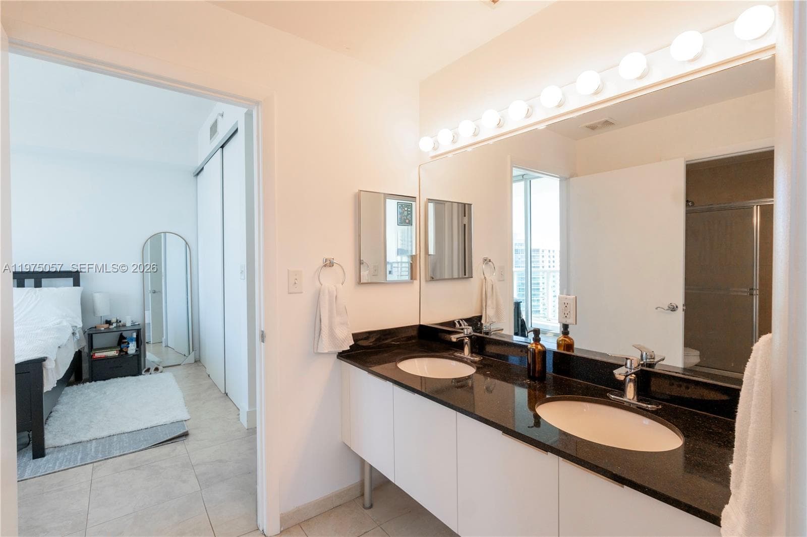 31 SE 5th St # 4121, Miami FL 33131 — 10
