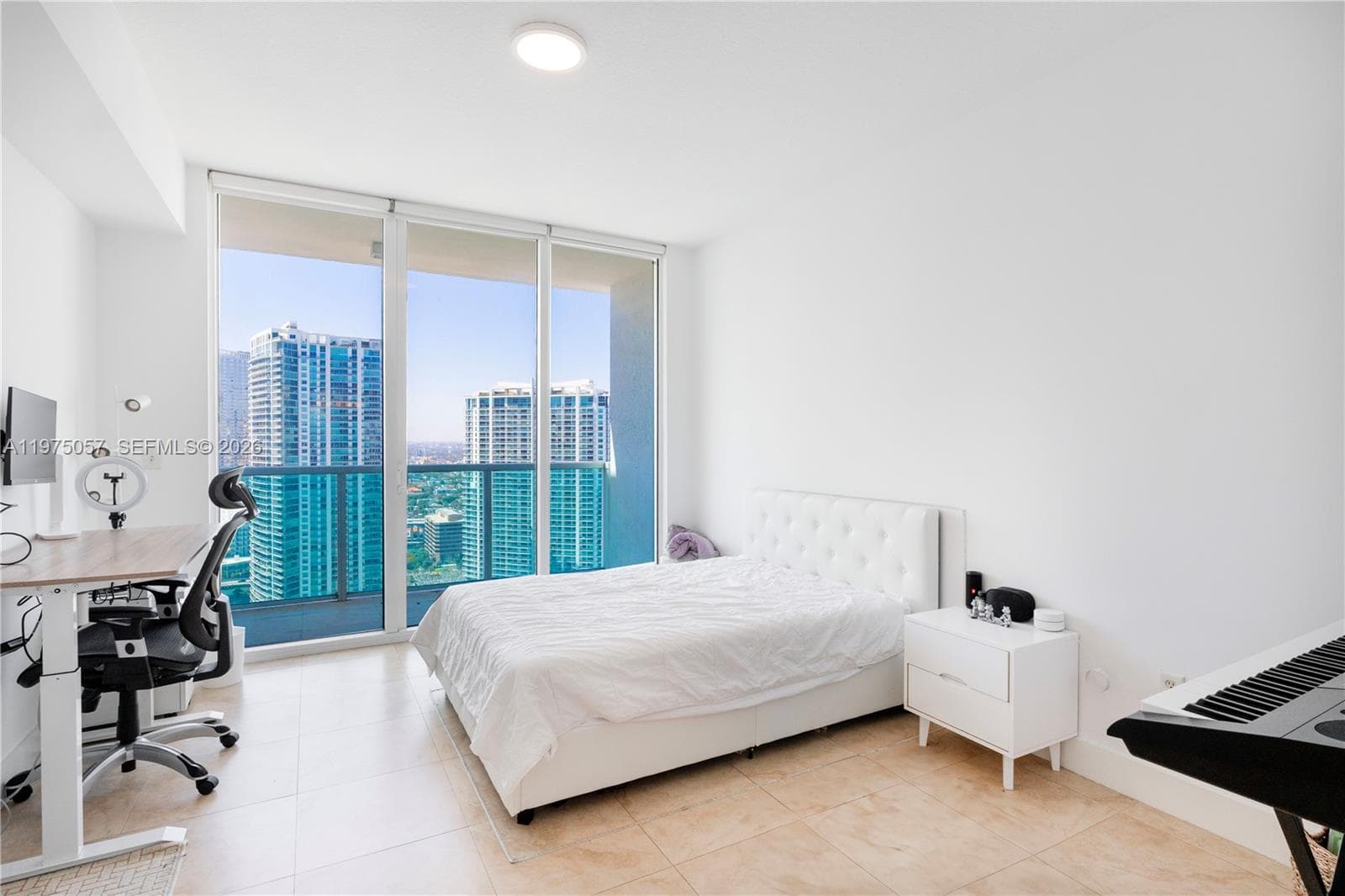 31 SE 5th St # 4121, Miami FL 33131 — 15