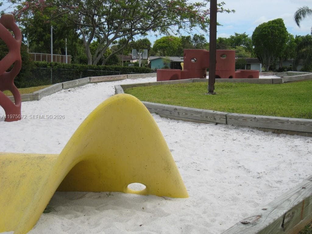 7722 Camino Real # E301, Miami FL 33143 — 17