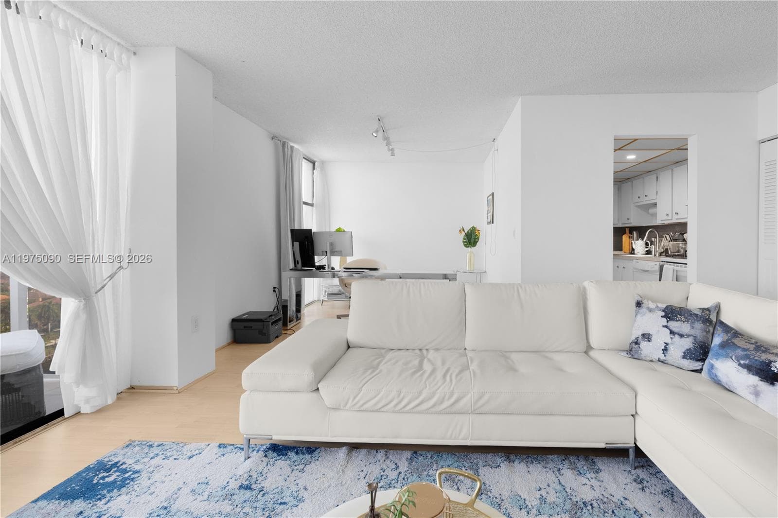 3625 N Country Club Dr # 1401, Aventura FL 33180 — 15