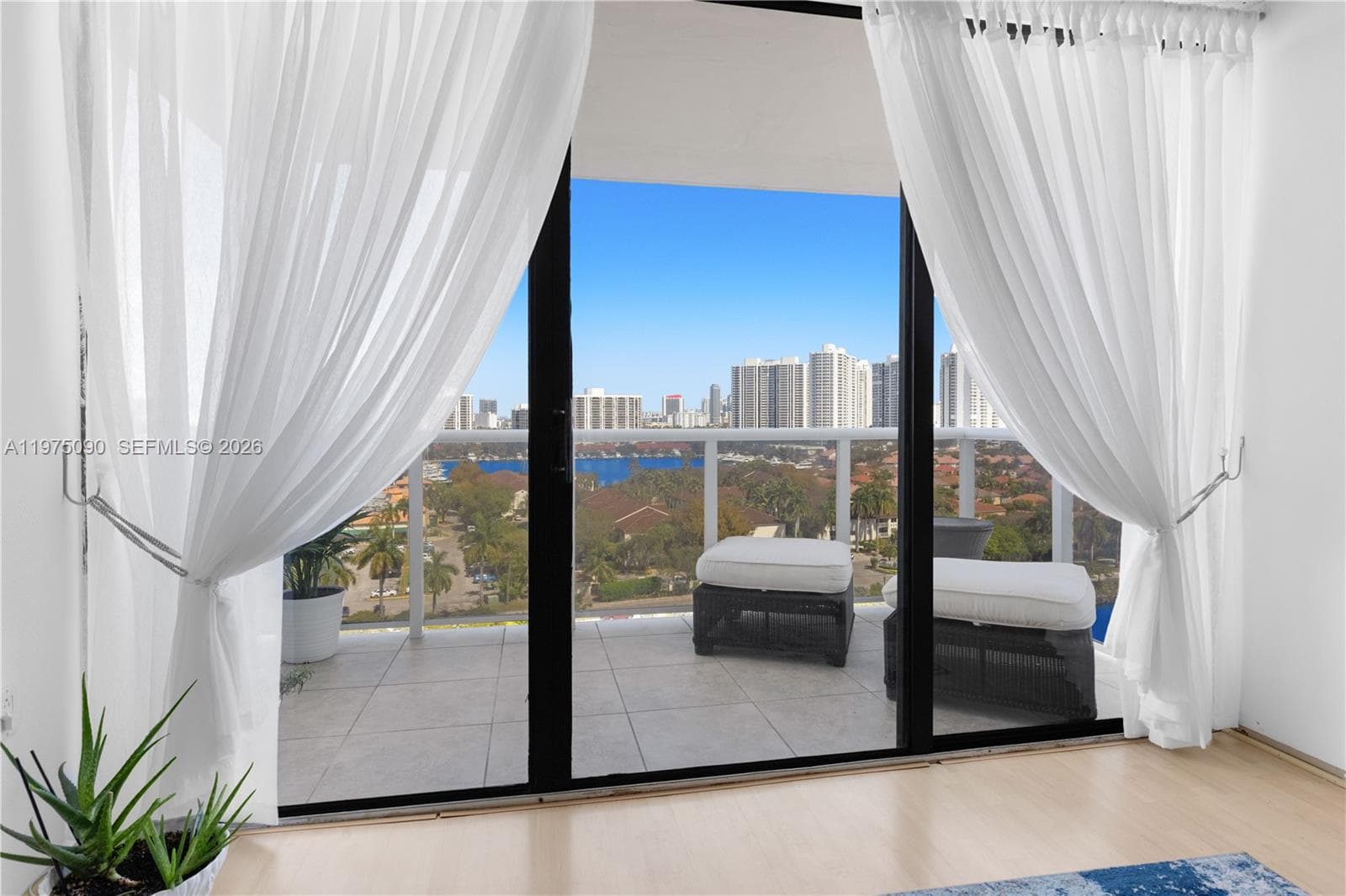 3625 N Country Club Dr # 1401, Aventura FL 33180 — 19
