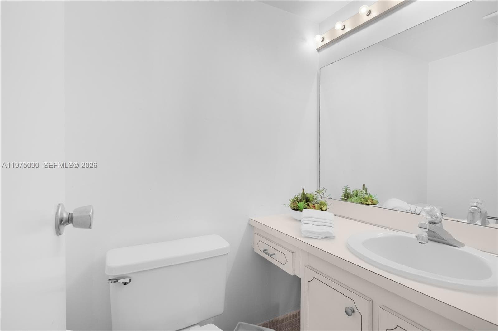 3625 N Country Club Dr # 1401, Aventura FL 33180 — 29