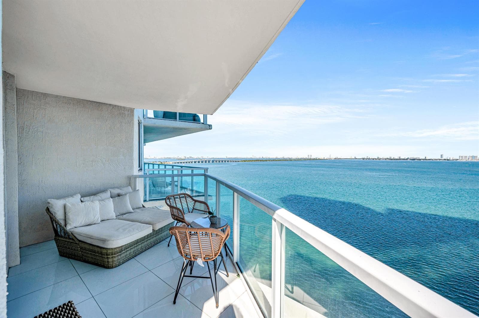 665 NE 25th Street # 1001, Miami FL 33137 — 33