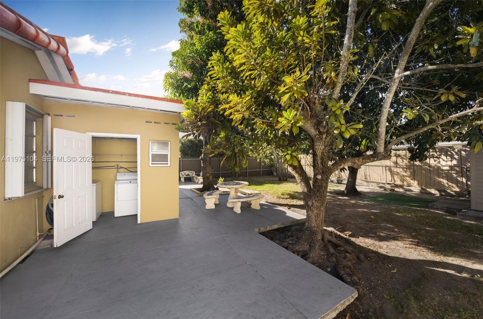 2367 SW 23rd Ter, Miami FL 33145 — 25