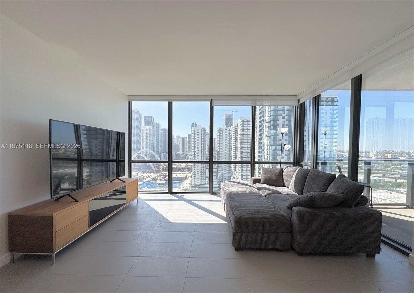 1600 NE 1st Ave # 2210, Miami FL 33132 — 5
