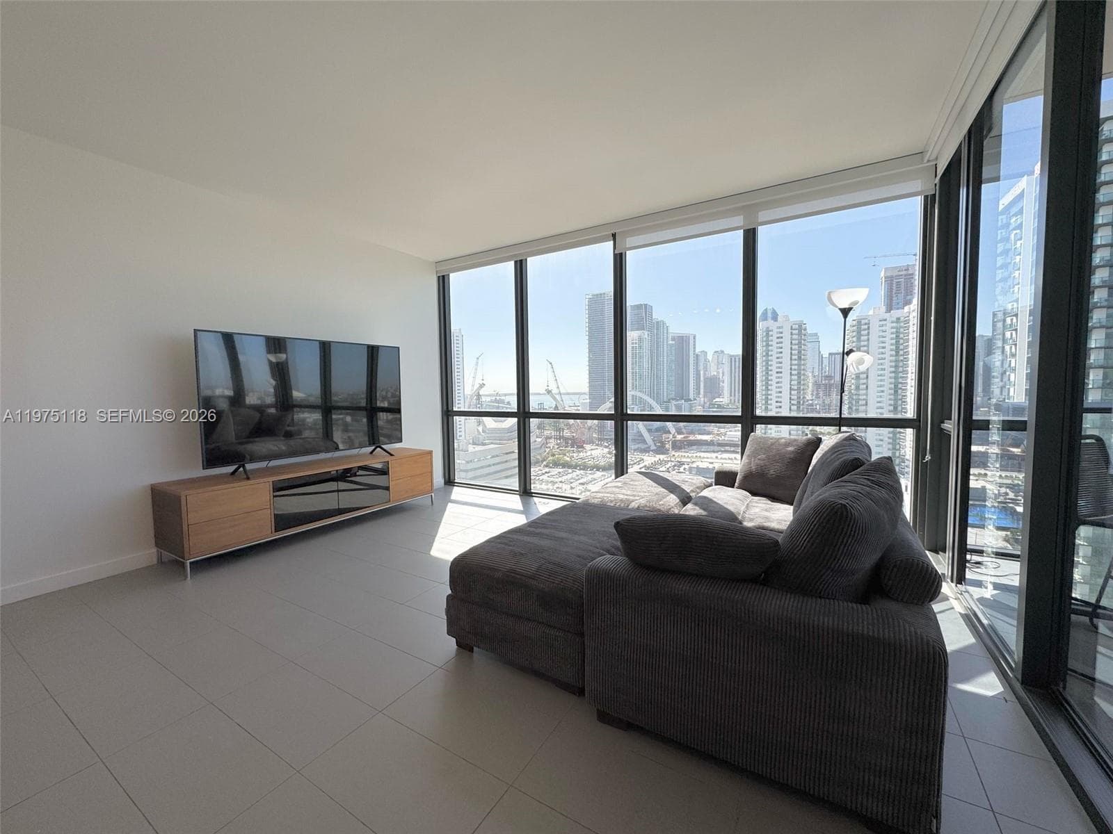 1600 NE 1st Ave # 2210, Miami FL 33132 — 10