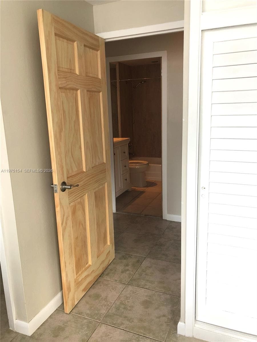 1408 Brickell Bay Dr # 404, Miami FL 33131 — 19