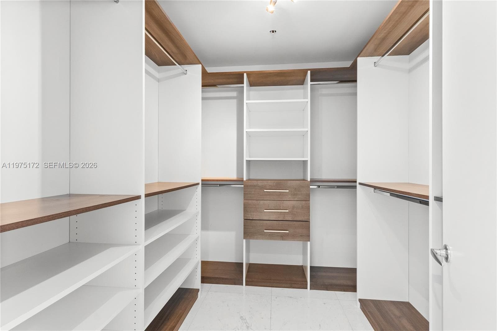 17301 Biscayne Blvd # 611, North Miami Beach FL 33160 — 22