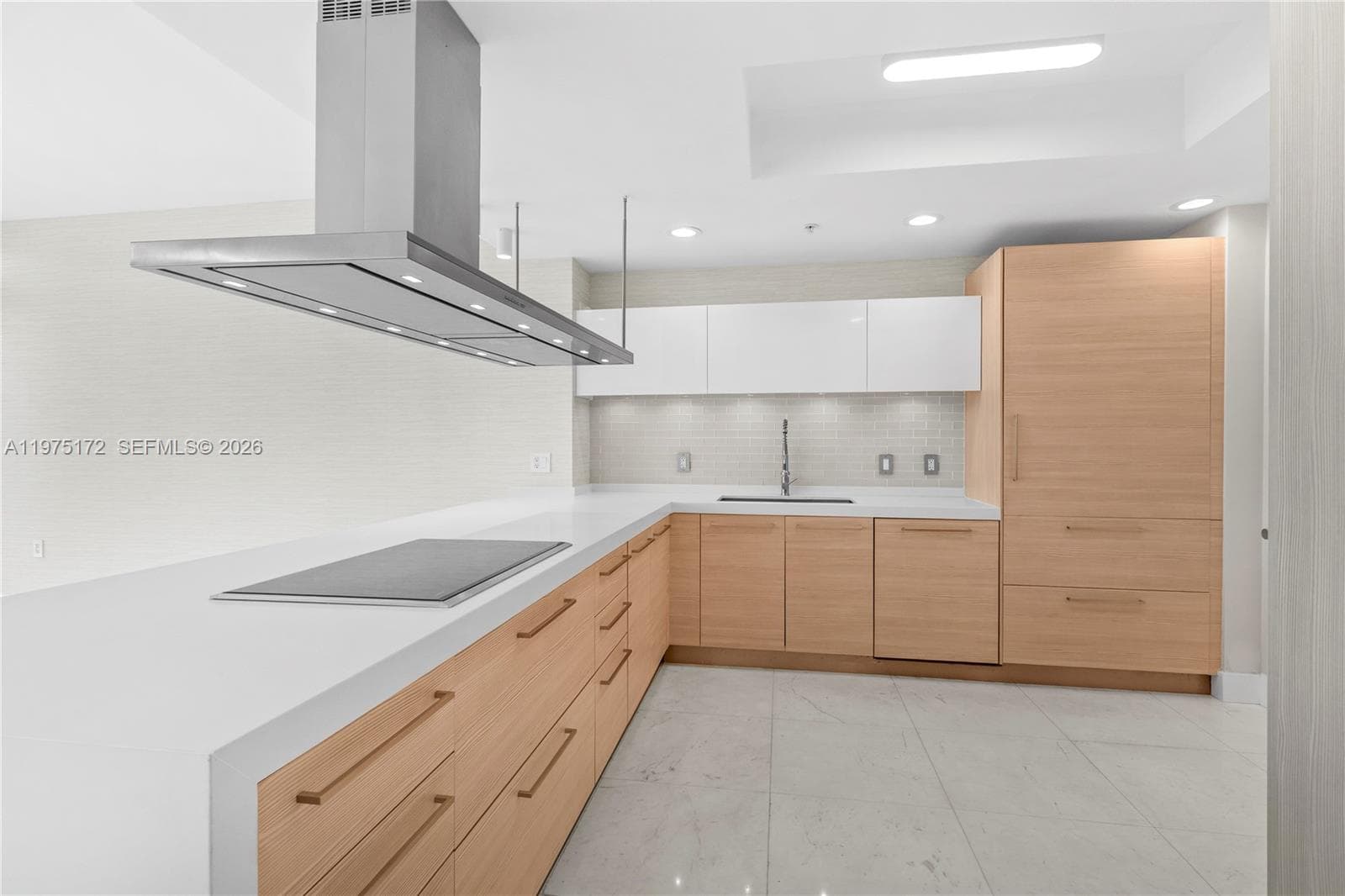17301 Biscayne Blvd # 611, North Miami Beach FL 33160 — 5