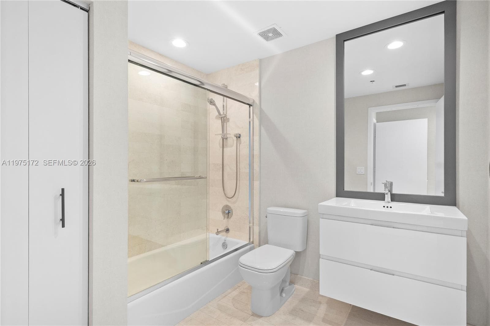 17301 Biscayne Blvd # 611, North Miami Beach FL 33160 — 19