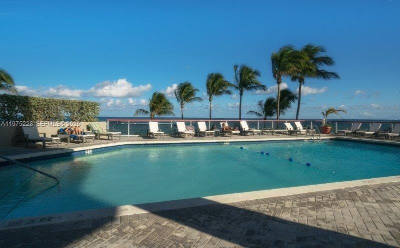 6767 Collins Ave # 706, Miami Beach FL 33141 — 20