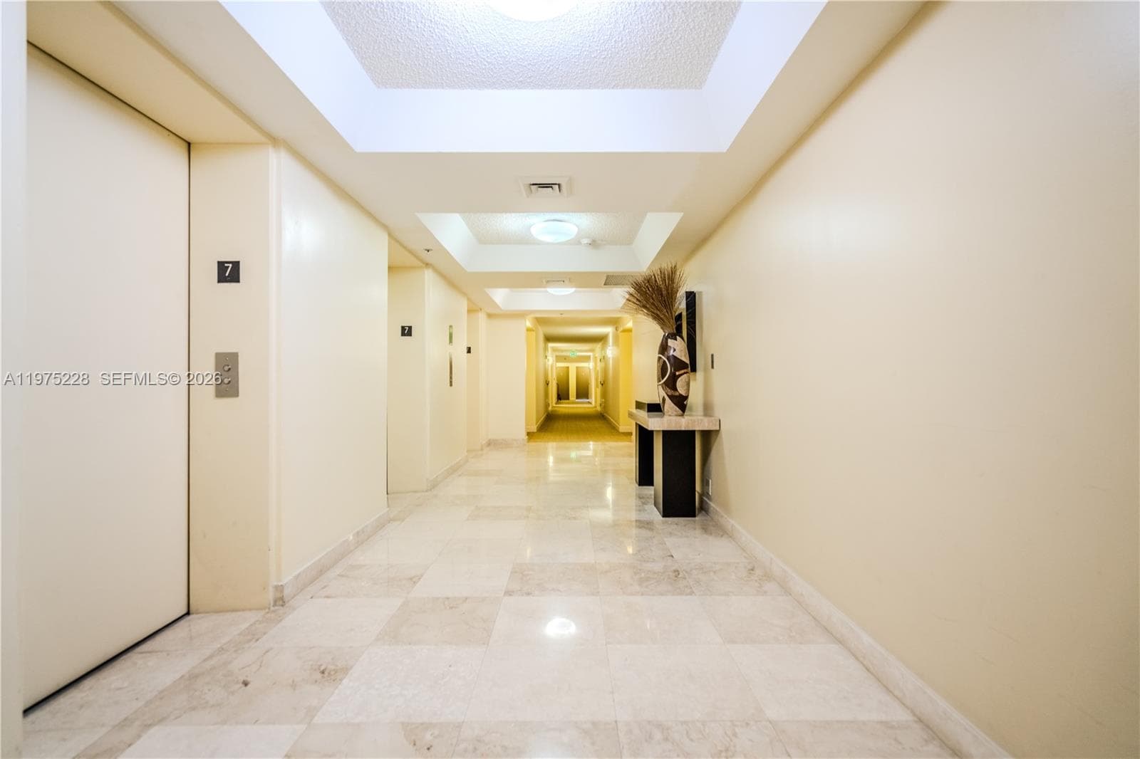 6767 Collins Ave # 706, Miami Beach FL 33141 — 35