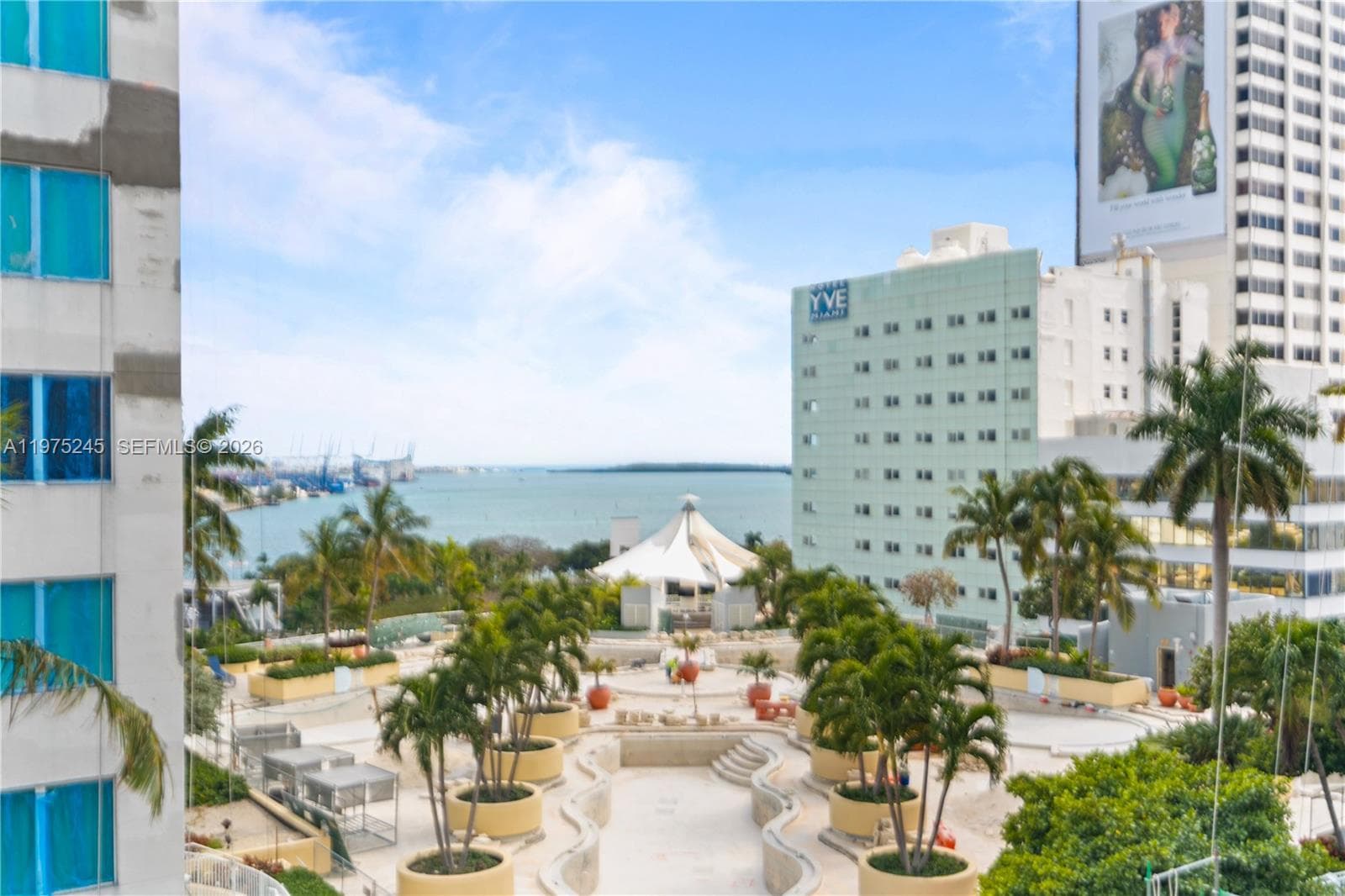 244 Biscayne Blvd # 2410, Miami FL 33132 — 34