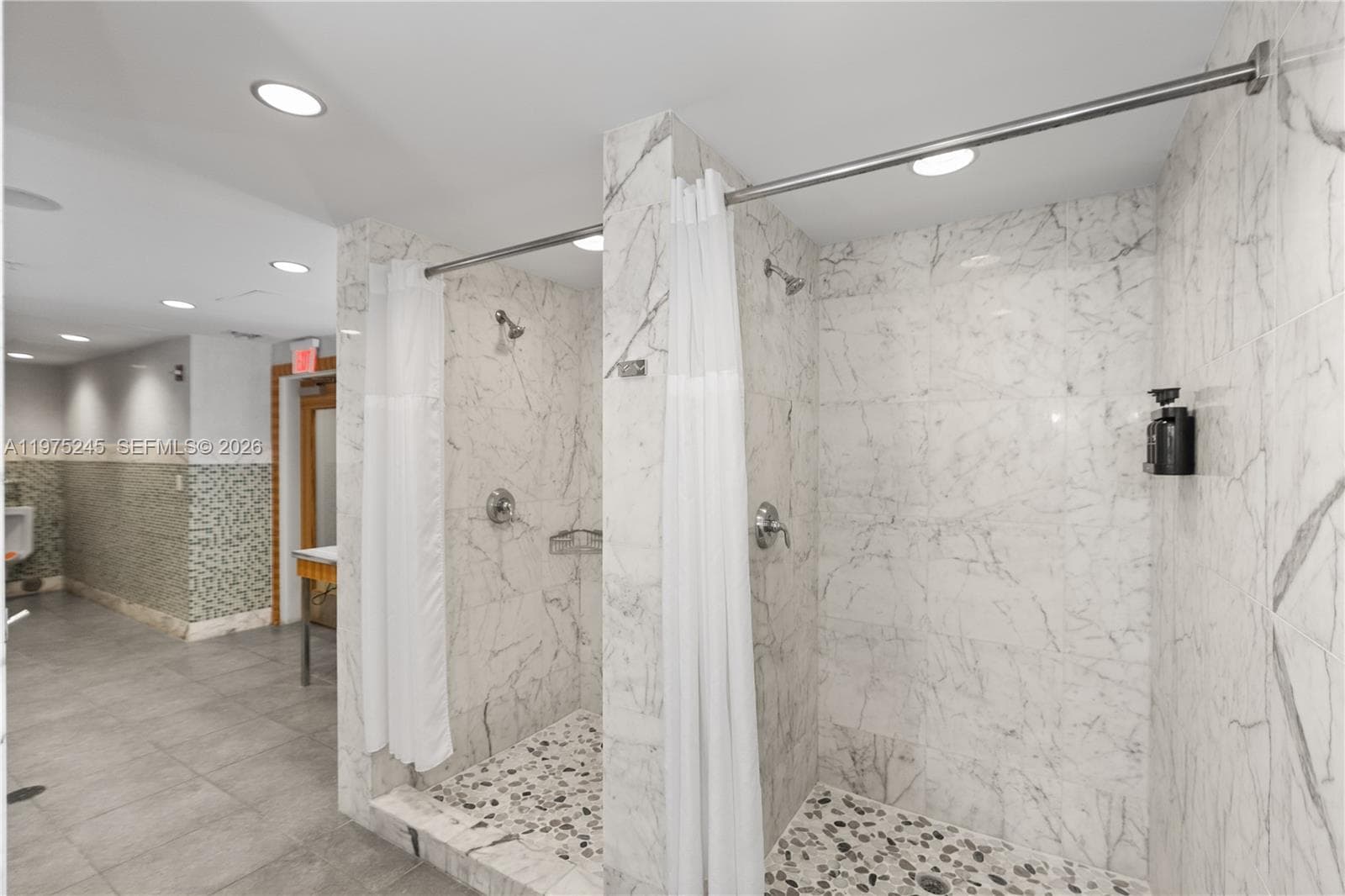 244 Biscayne Blvd # 2410, Miami FL 33132 — 31