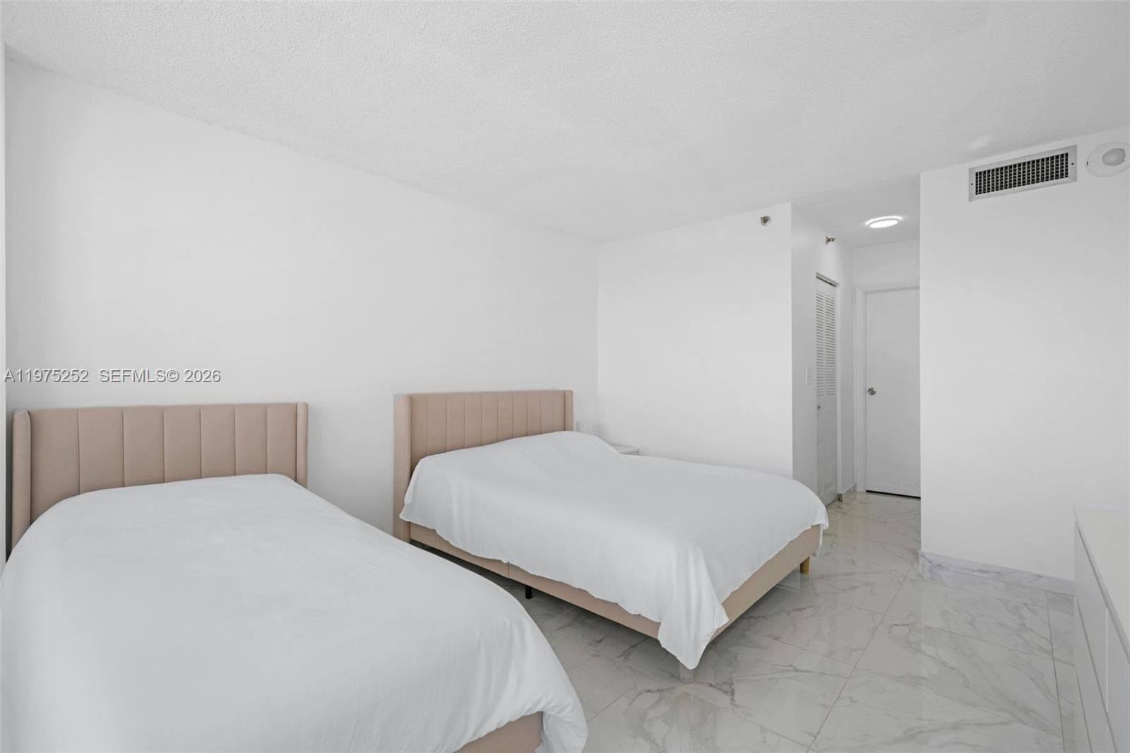 4101 Pine Tree Dr # 919, Miami Beach FL 33140 — 13