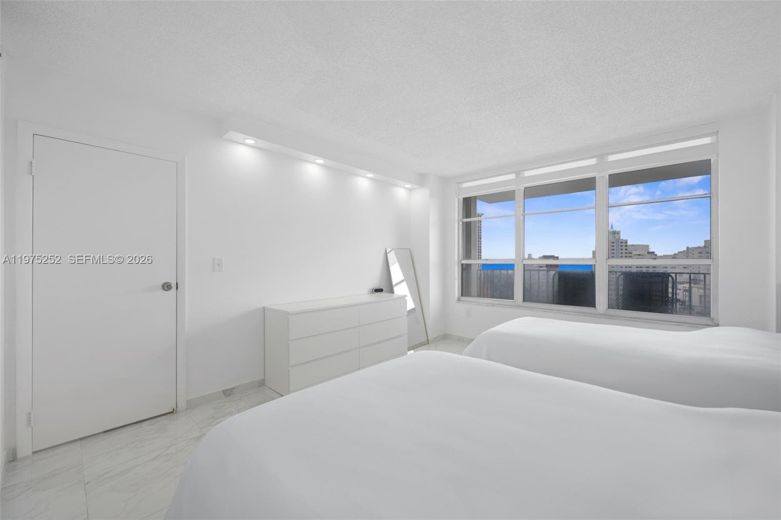 4101 Pine Tree Dr # 919, Miami Beach FL 33140 — 12