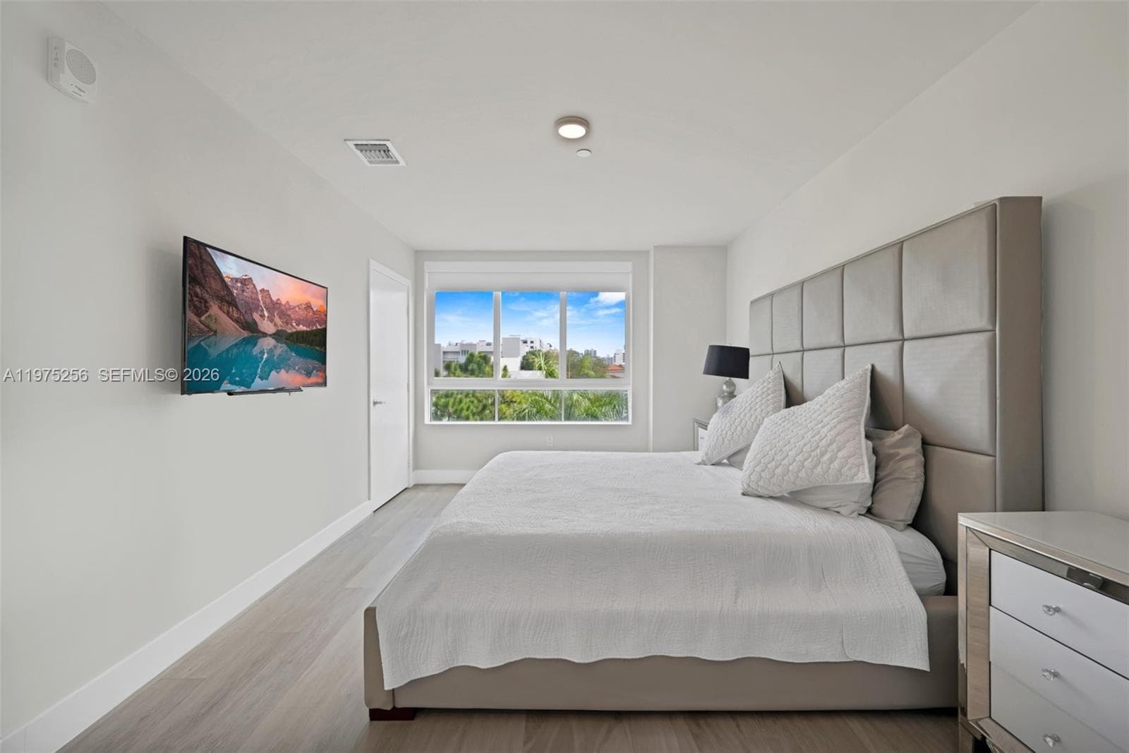 2535 NE 193rd St # 3209, Miami FL 33180 — 11