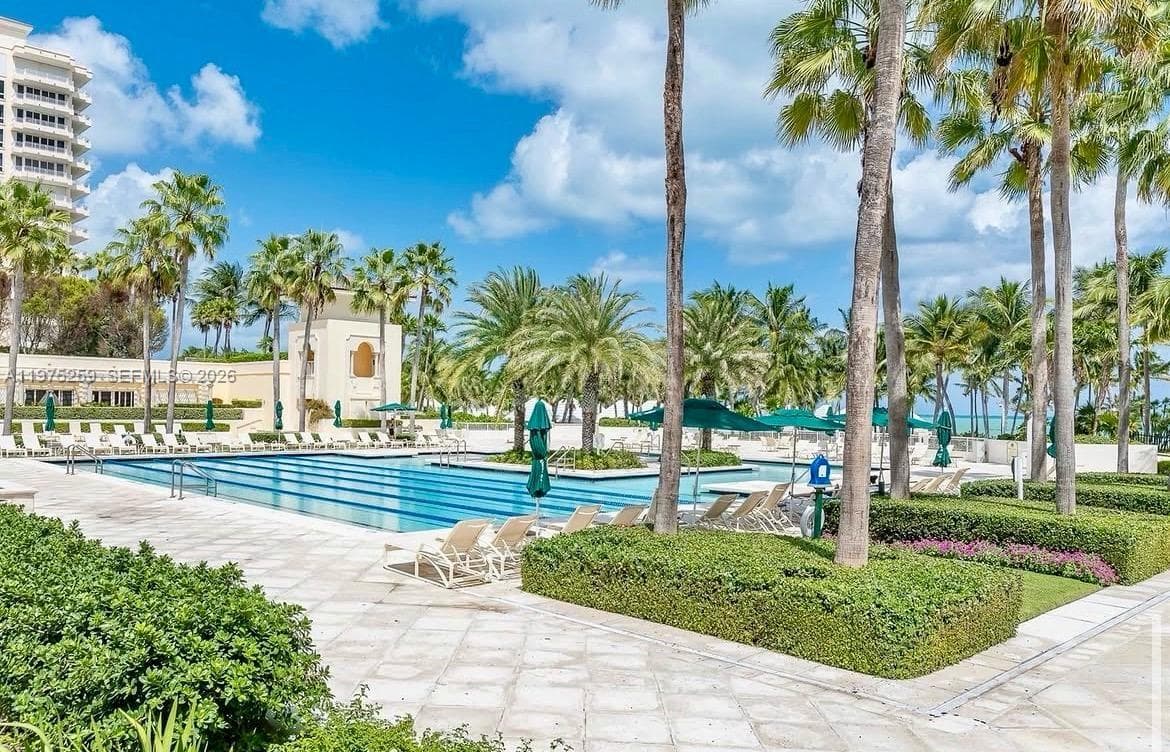 735 Crandon Blvd # 303, Key Biscayne FL 33149 — 26