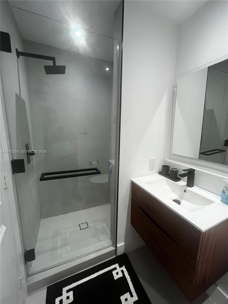 735 Crandon Blvd # 303, Key Biscayne FL 33149 — 18
