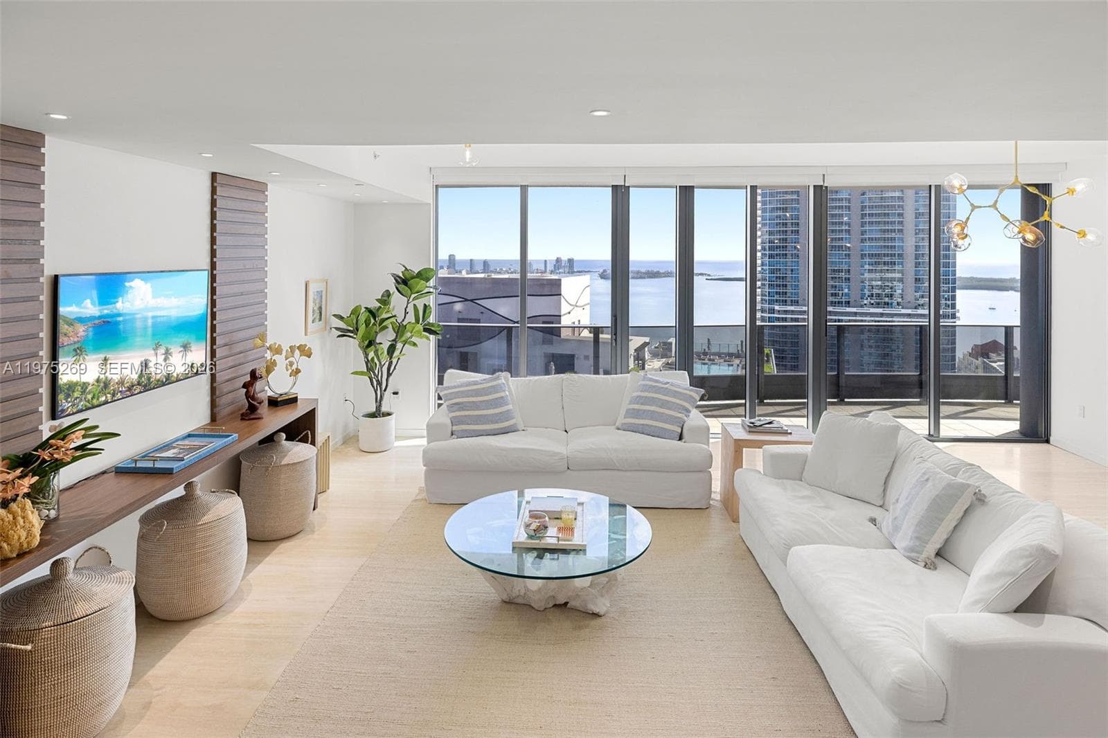 1000 Brickell Plaza, Miami FL 33131 — 6