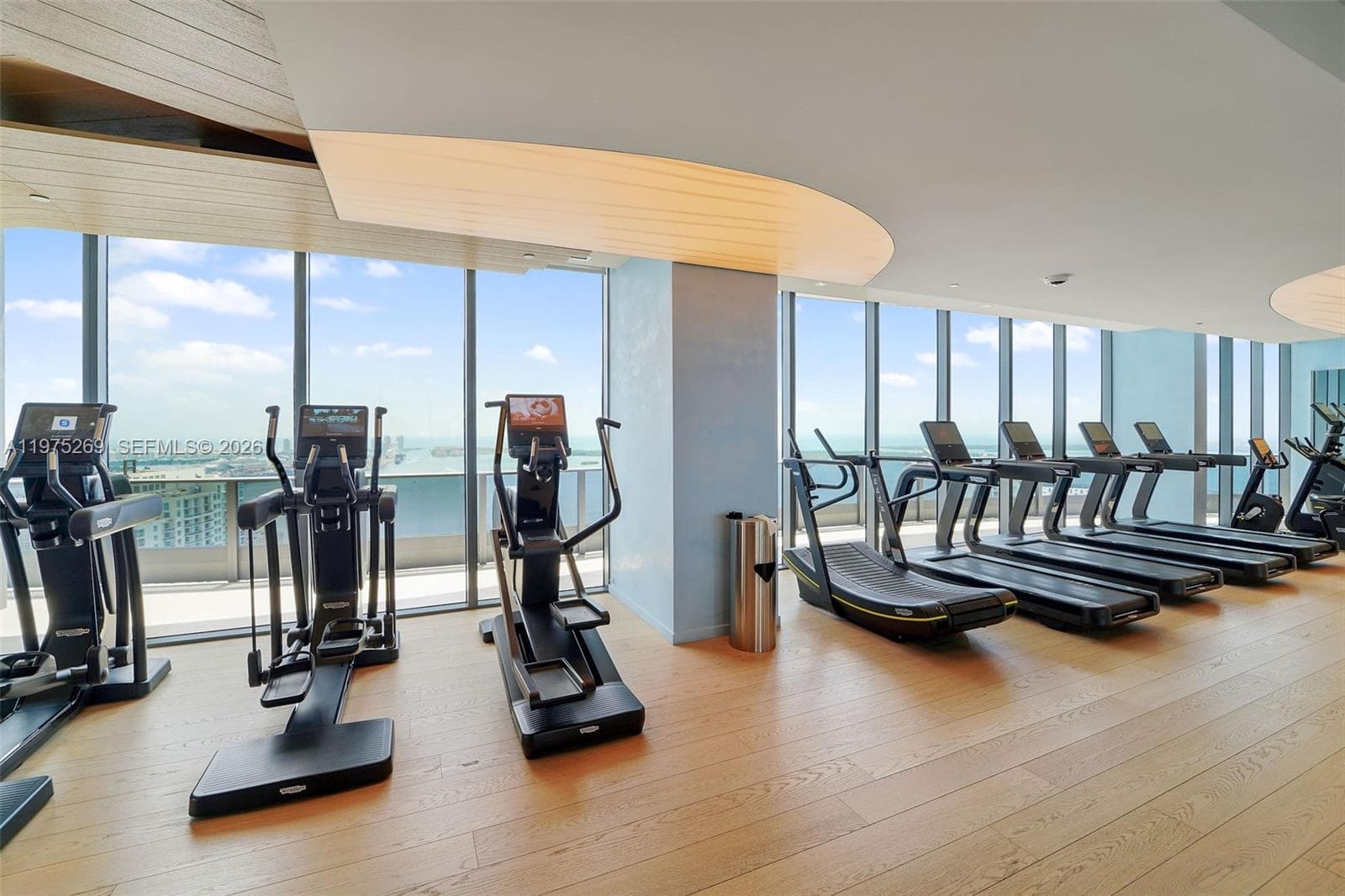 1000 Brickell Plaza, Miami FL 33131 — 57