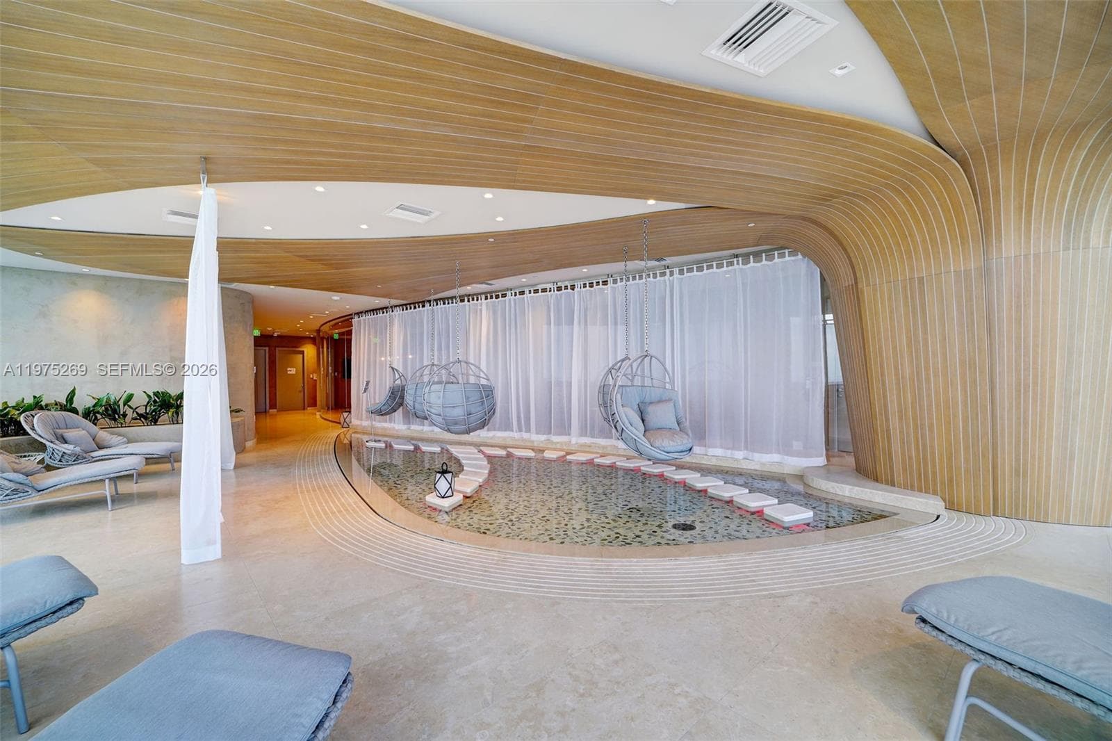 1000 Brickell Plaza, Miami FL 33131 — 60