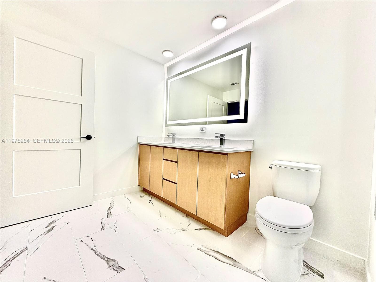 1650 NE 124th St # 621, North Miami FL 33181 — 22