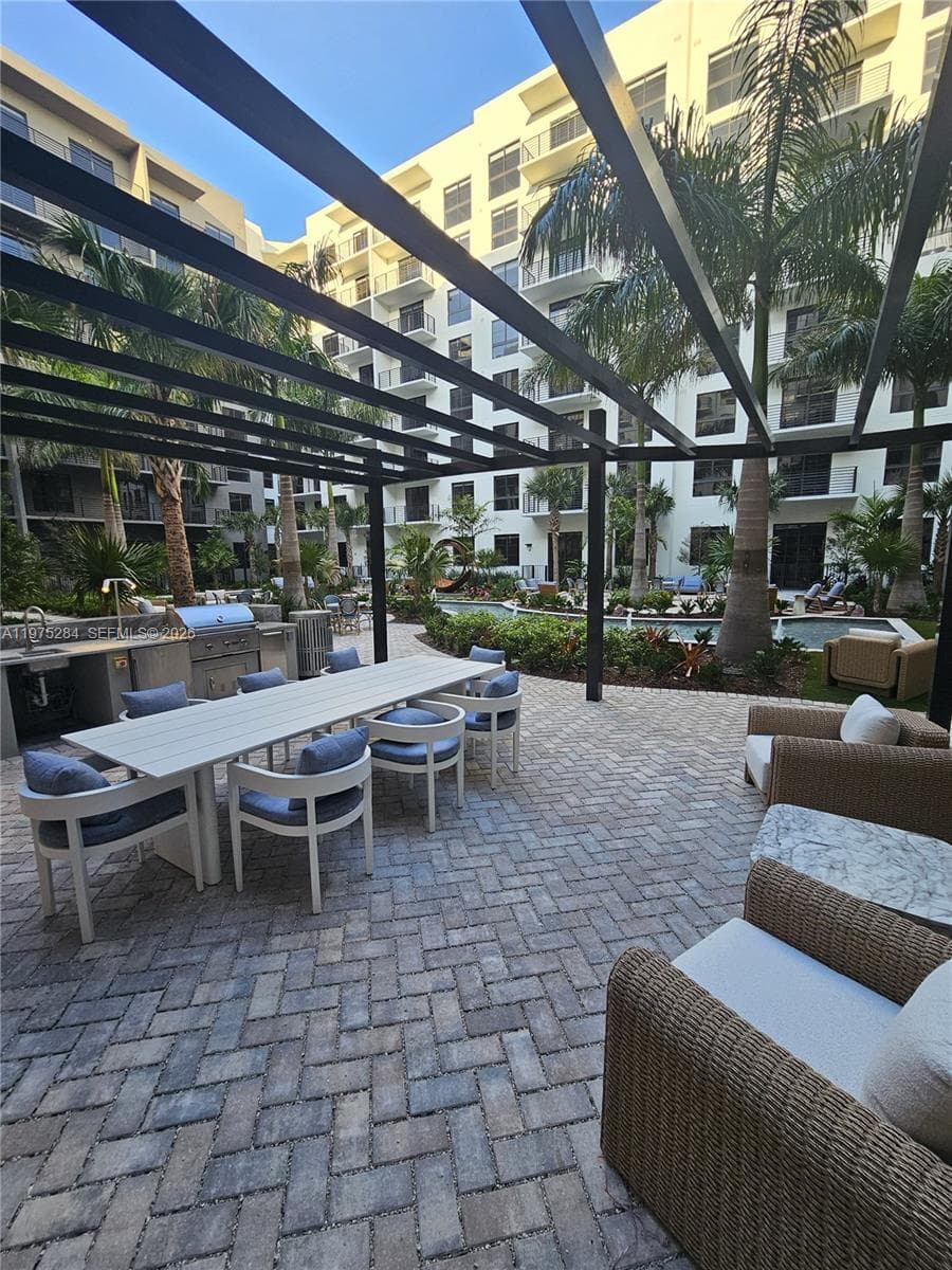 1650 NE 124th St # 621, North Miami FL 33181 — 61