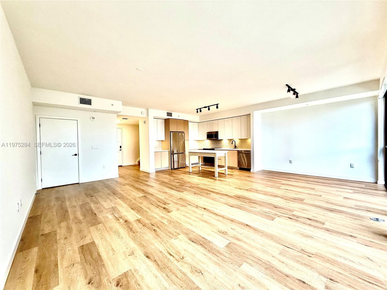 1650 NE 124th St # 621, North Miami FL 33181 — 39