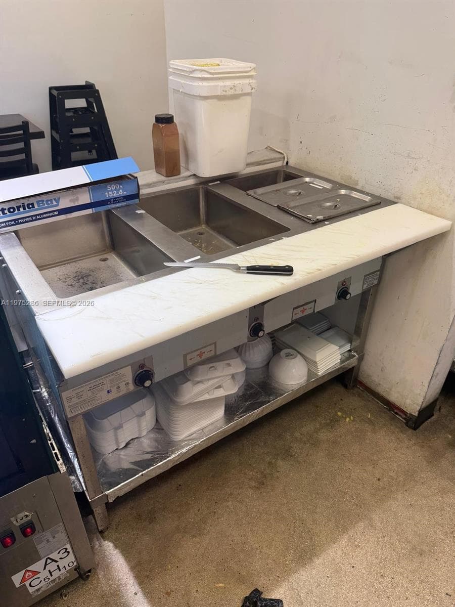 Confidential NW 67th Ave, Hialeah FL 33015 — 12