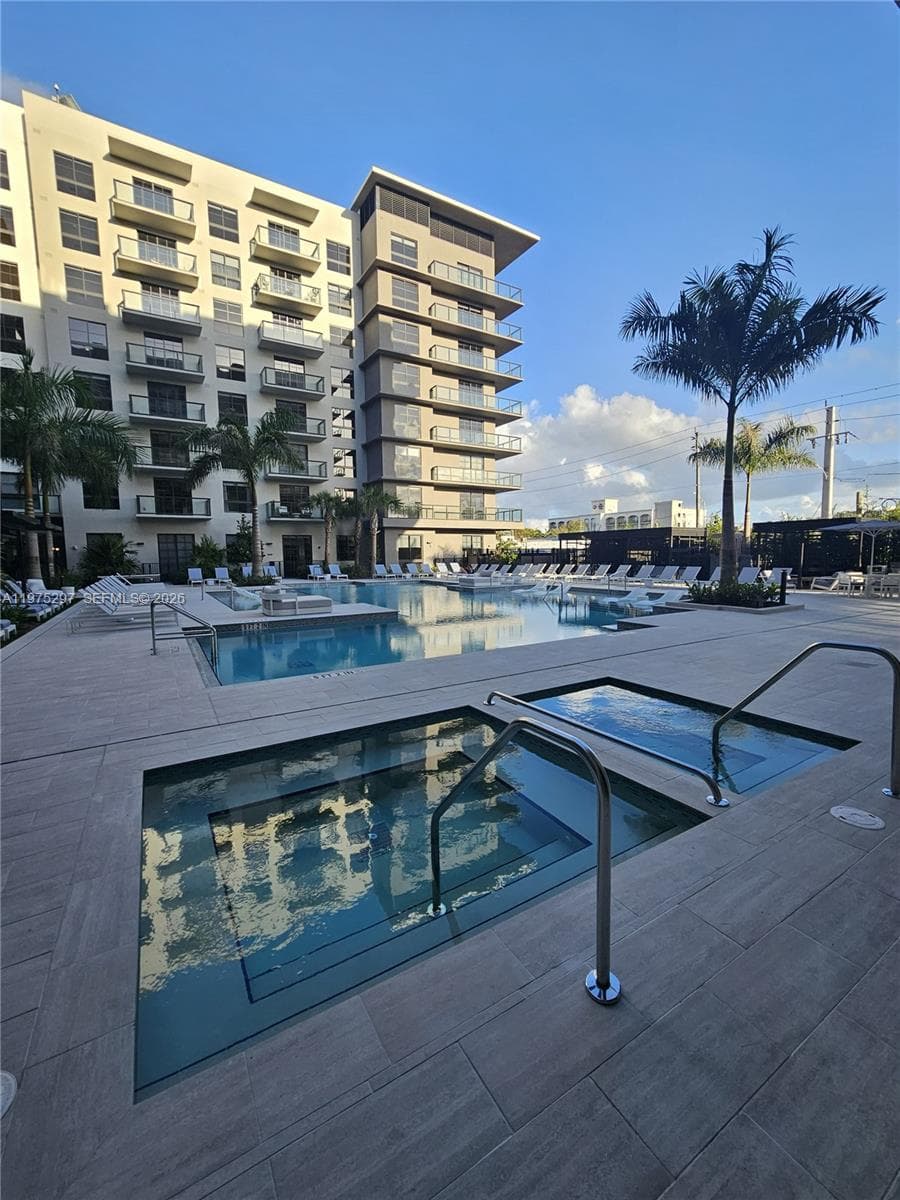 1650 NE 124th St # 501, North Miami FL 33181 — 11