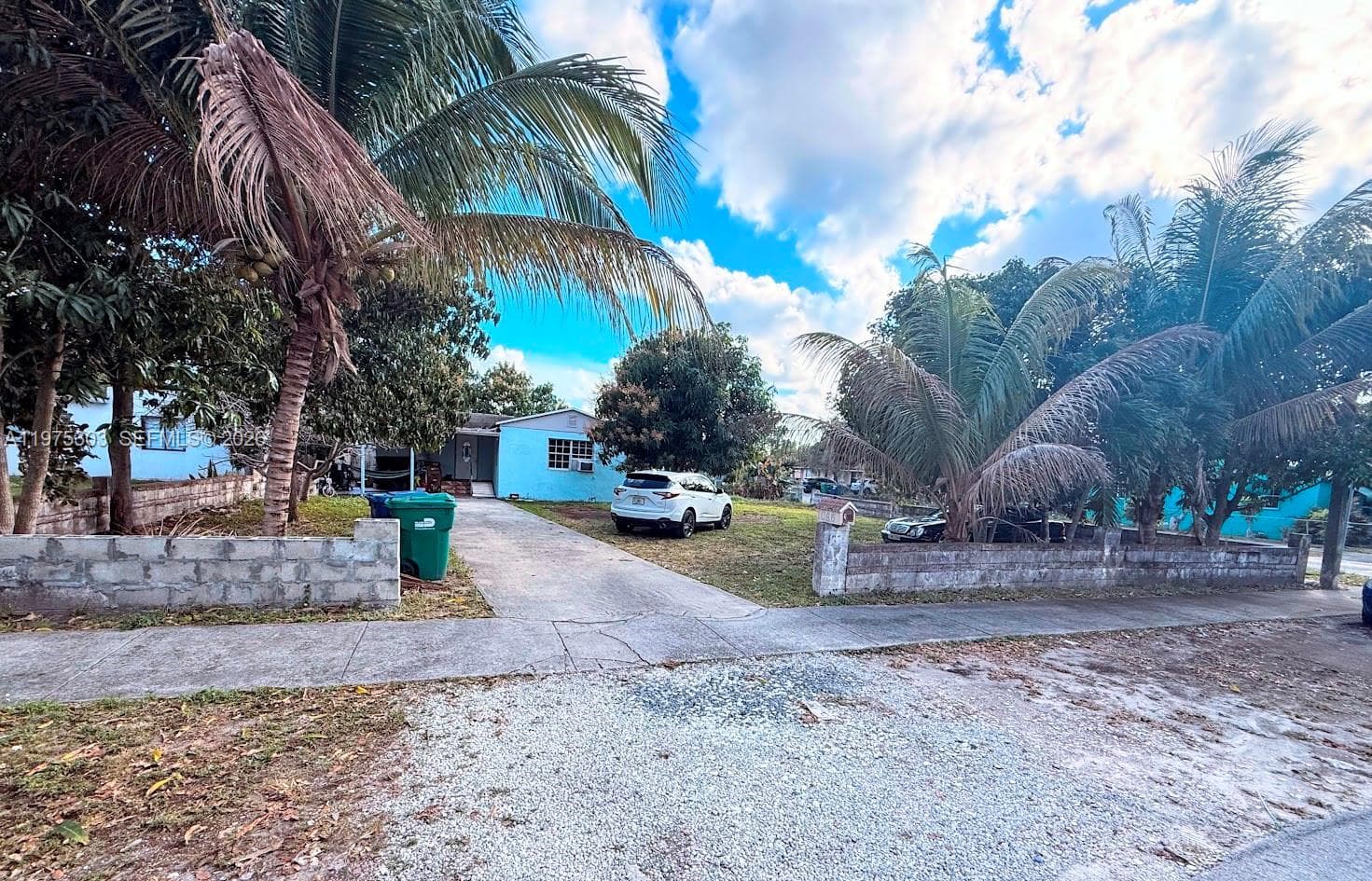 1086 NW 101st St, Miami FL 33150 — 3