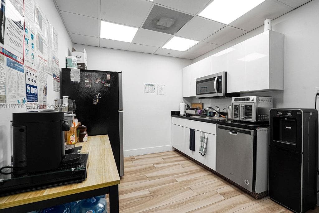 1110 Brickell Ave # 700A, Miami FL 33131 — 23