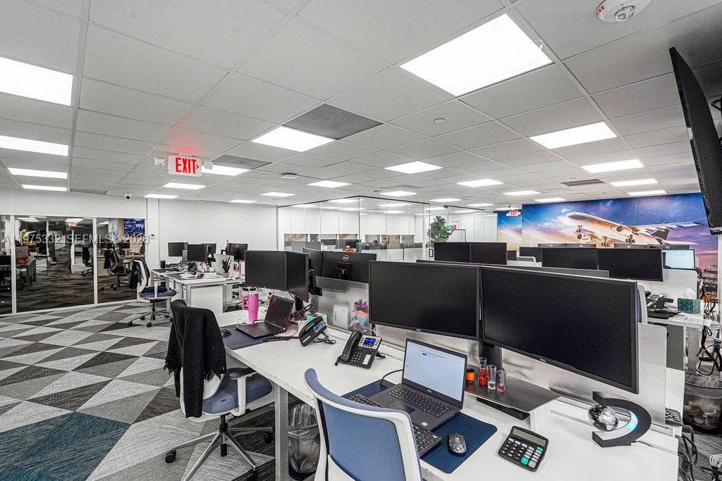 1110 Brickell Ave # 700A, Miami FL 33131 — 40