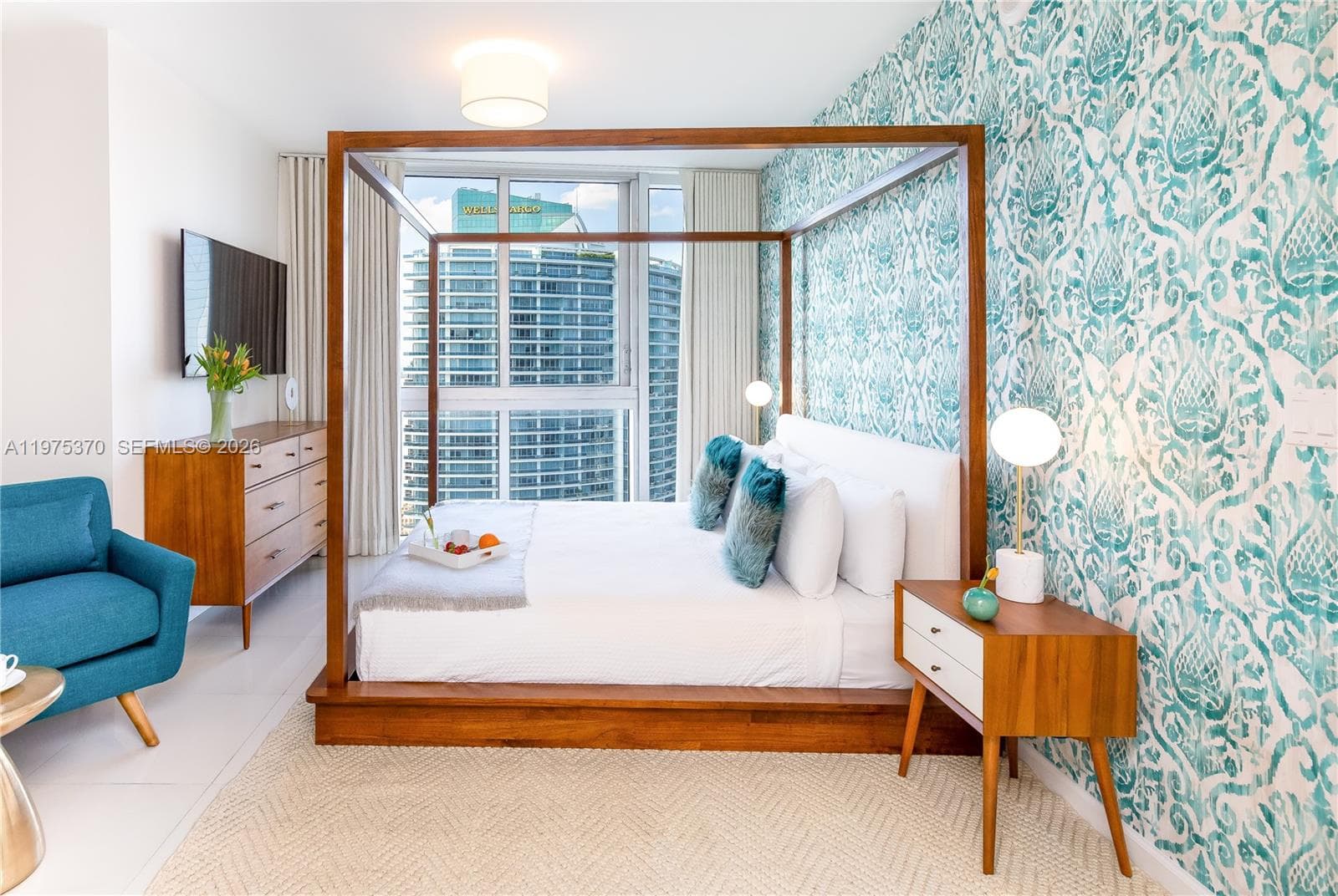 485 Brickell Ave # 4702, Miami FL 33131 — 21
