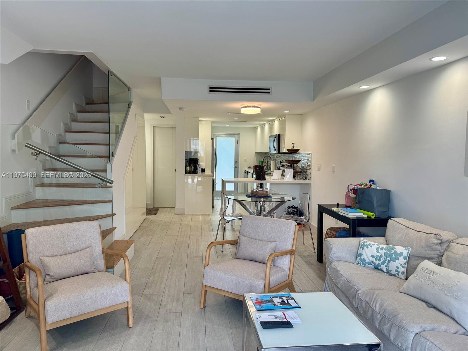 881 Ocean Dr, Key Biscayne FL 33149 — 24