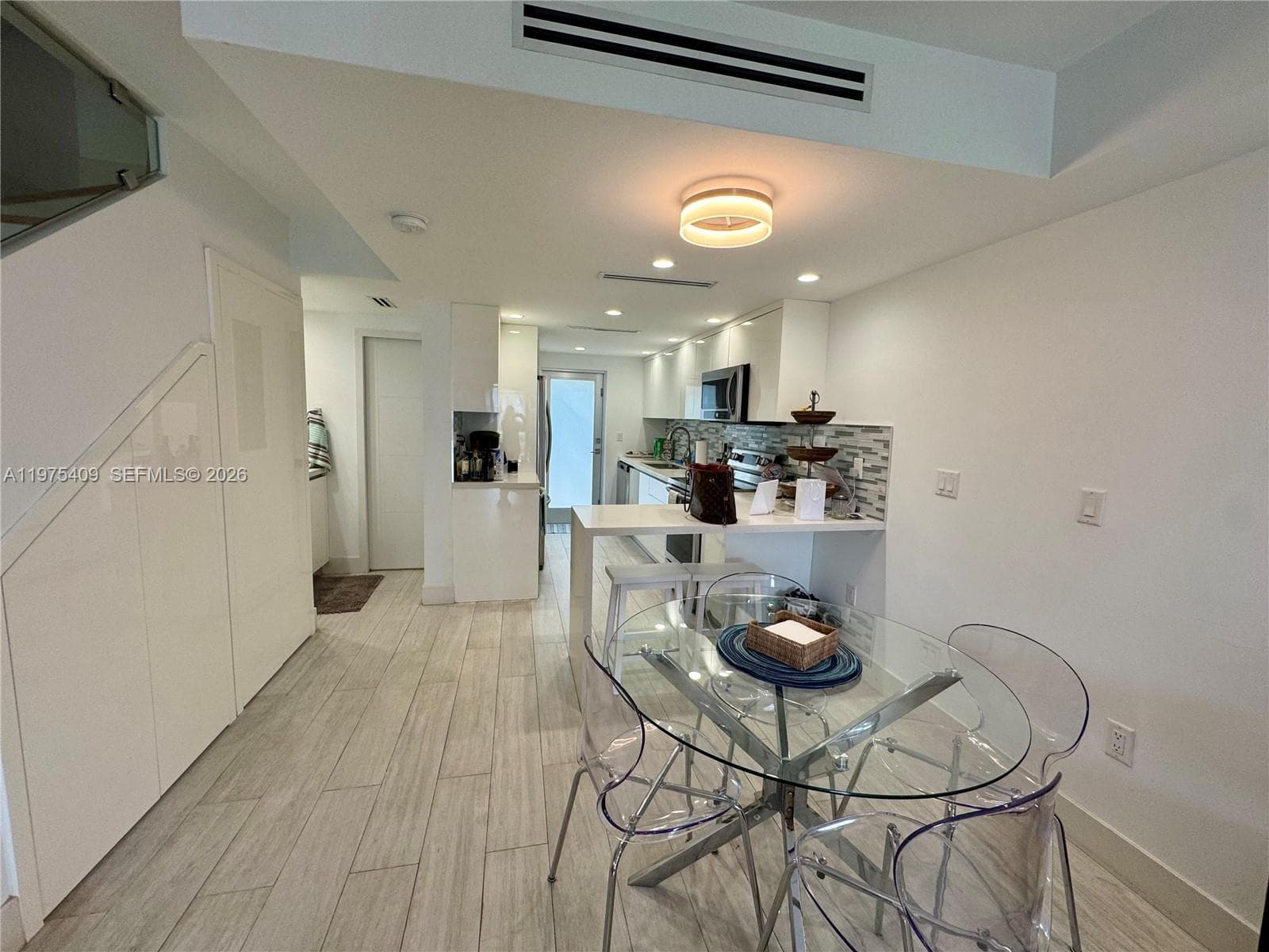 881 Ocean Dr, Key Biscayne FL 33149 — 29