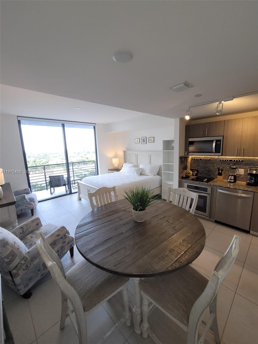 5350 NW 84th Ave # 1116, Doral FL 33166 — 14