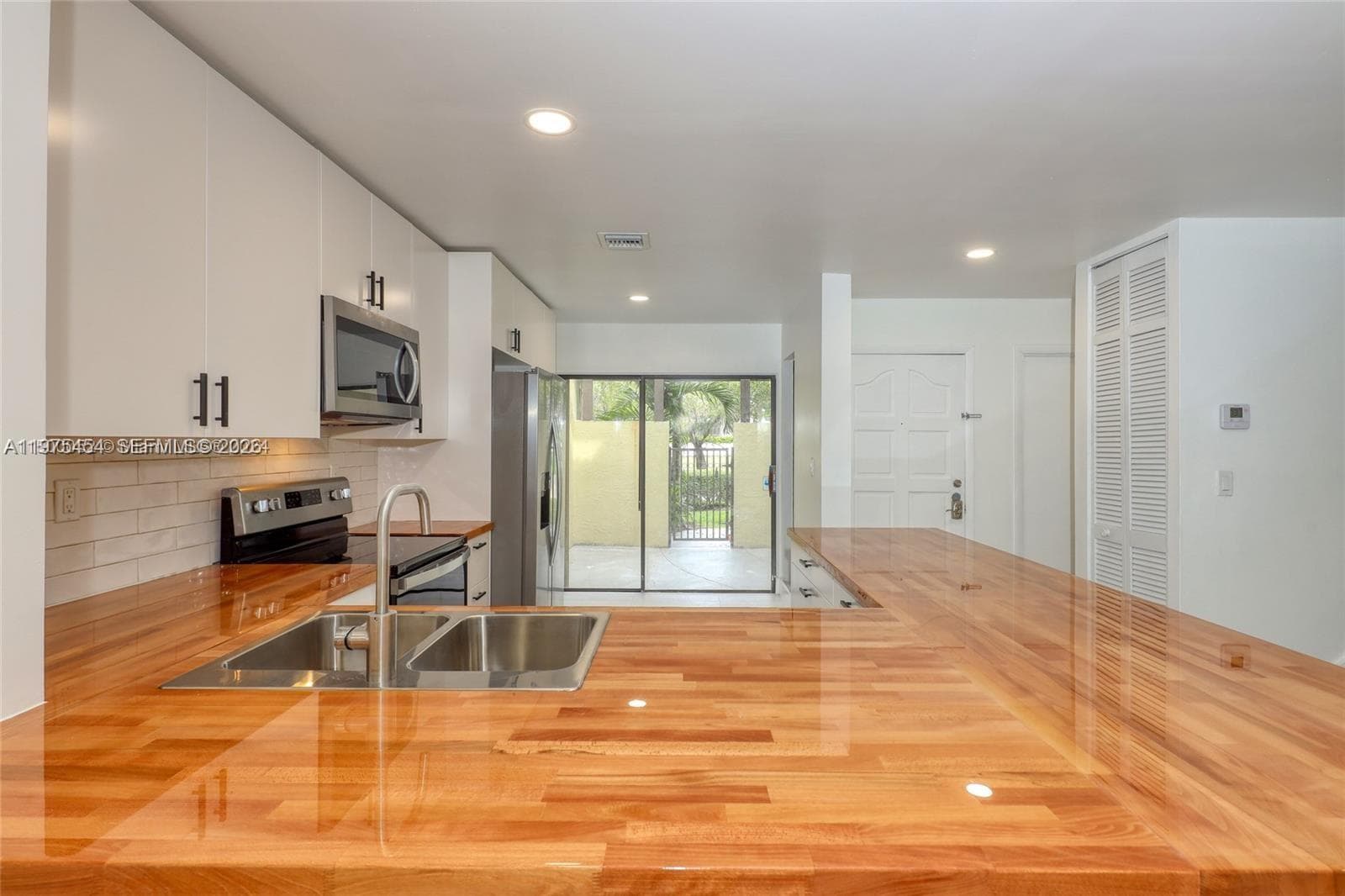 3905 Adra Ave # 46B, Doral FL 33178 — 4