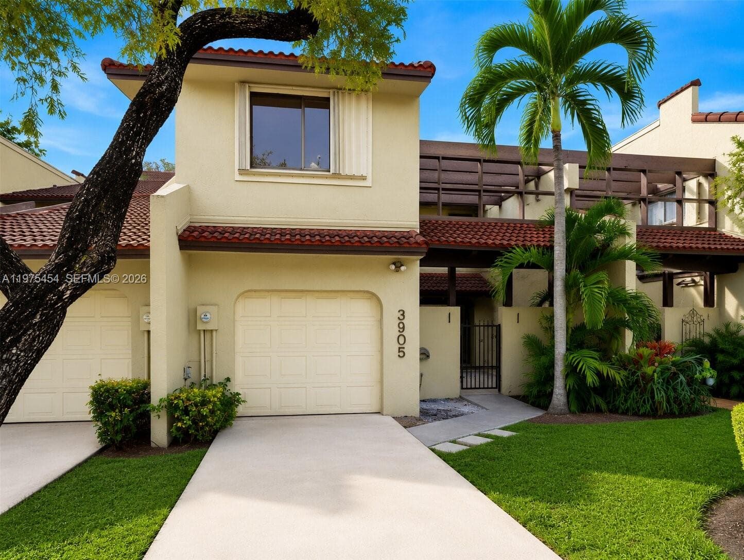 3905 Adra Ave # 46B, Doral FL 33178 — 25