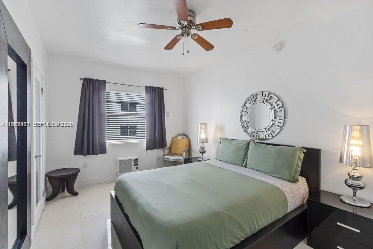 335 Ocean Dr # 310, Miami Beach FL 33139 — 9